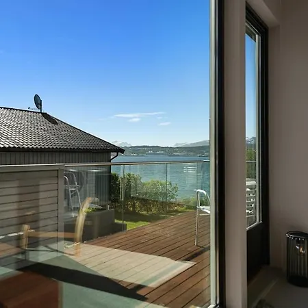 Seaview W/terrace&parking Apartment